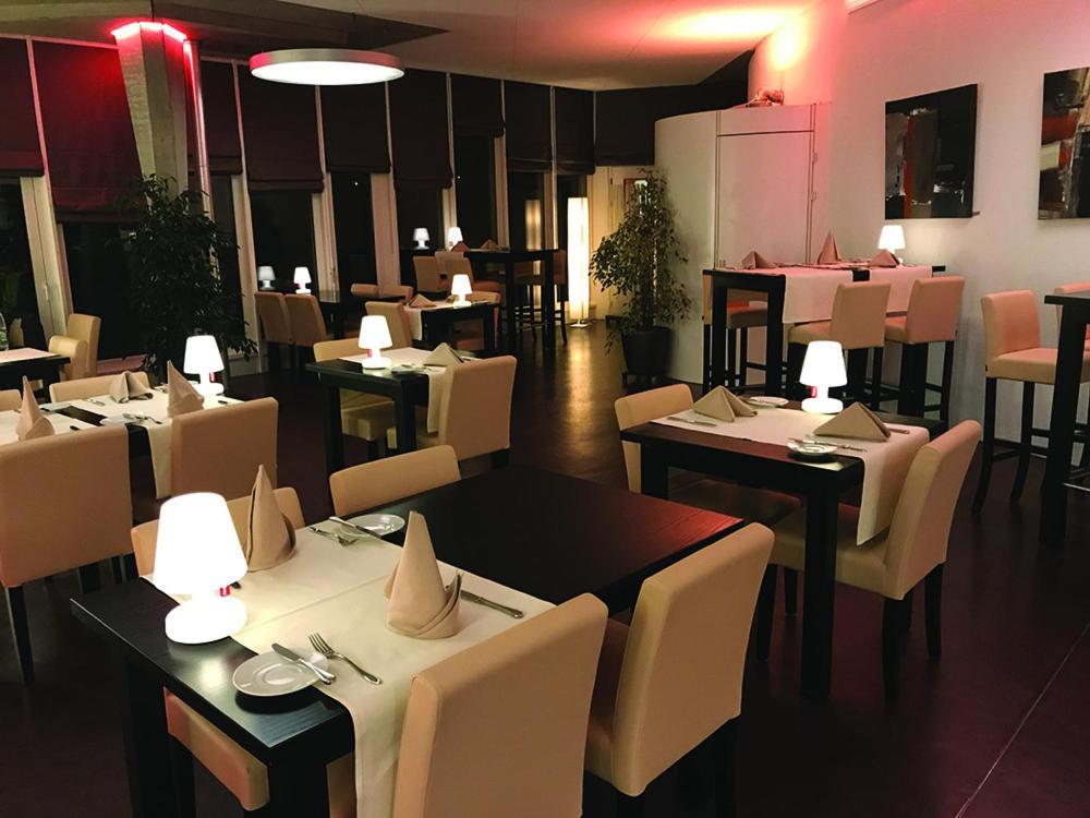 Cip Hotel Tramelan Esterno foto
